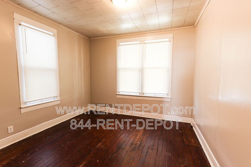 4 bedroom 1 bath property image