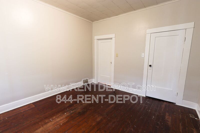 4 bedroom 1 bath property image