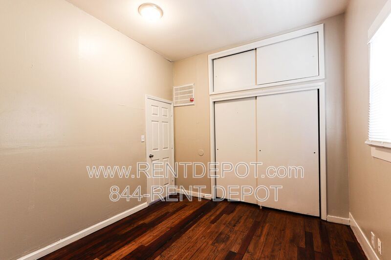 Newly Renovated 1 bedroom House ***Not Section 8 Approved*** property image