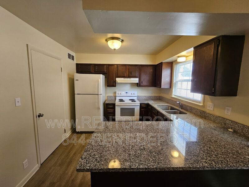 Spacious 3 Bedroom property image