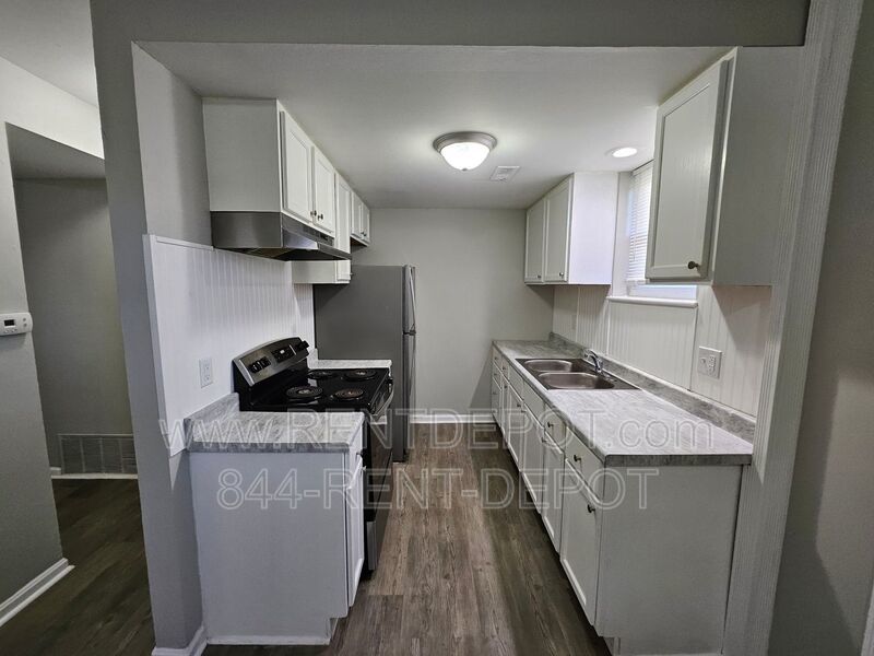 3 bedroom 1.5 bath Townhouse property image