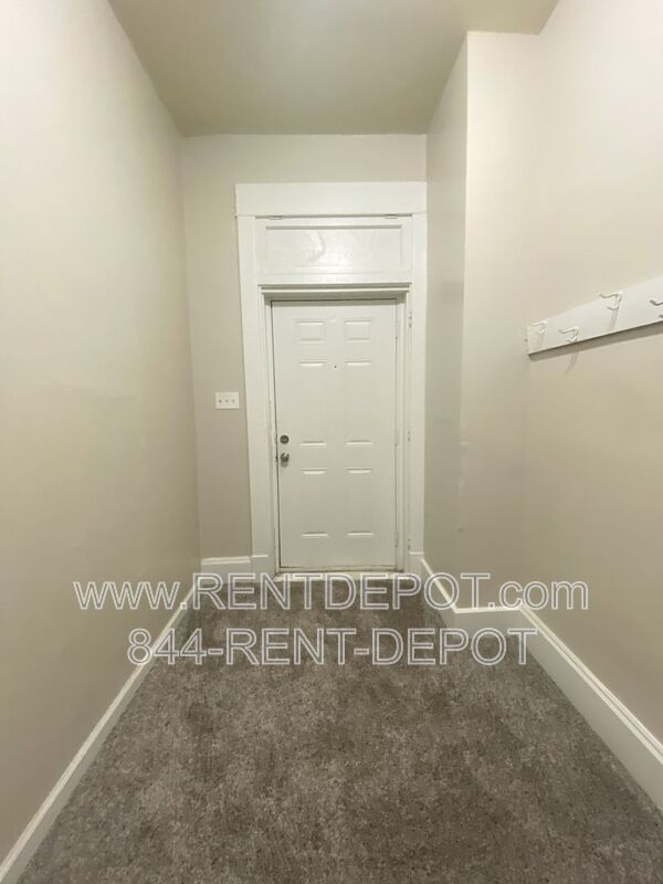 4 bedroom, 2 bath property image