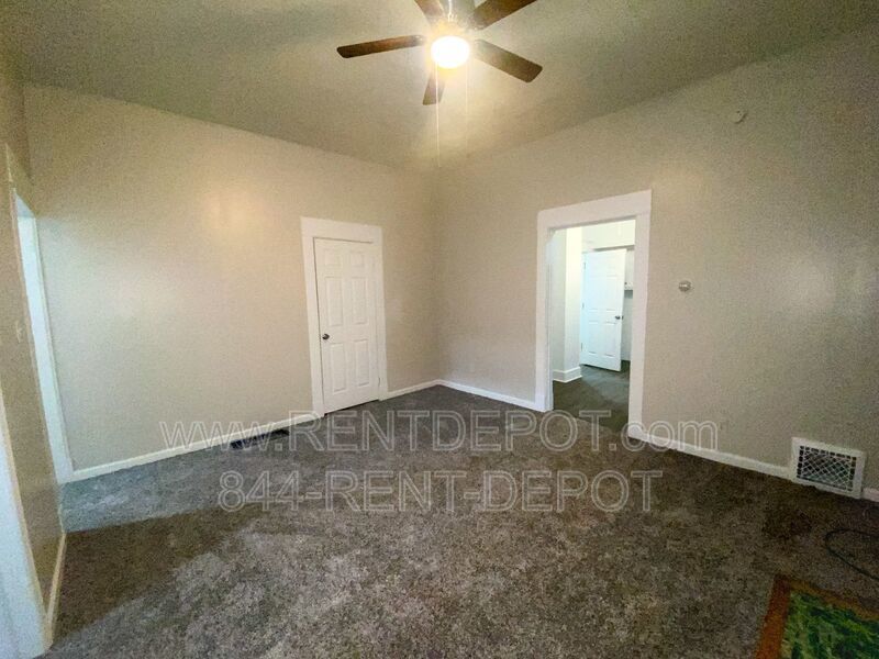 4 bedroom, 2 bath property image