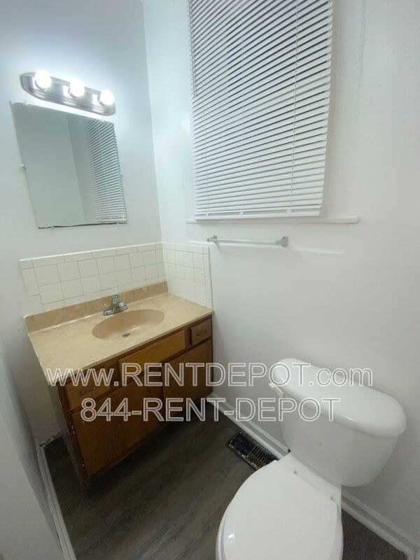 4 bedroom, 2 bath property image