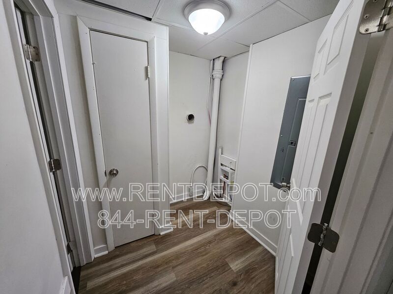 Spacious 4 Bedroom, 2 Bath Home – Available Now property image