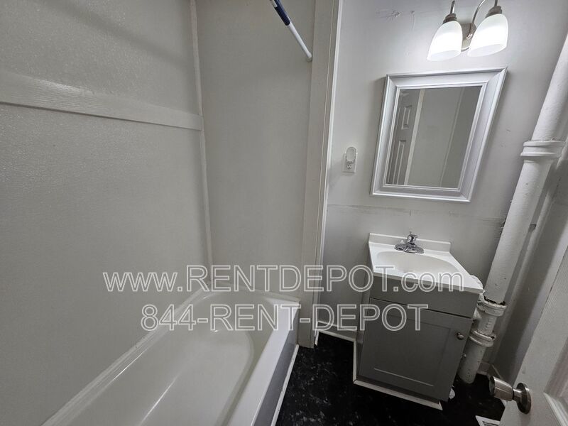 Spacious 4 Bedroom, 2 Bath Home – Available Now property image