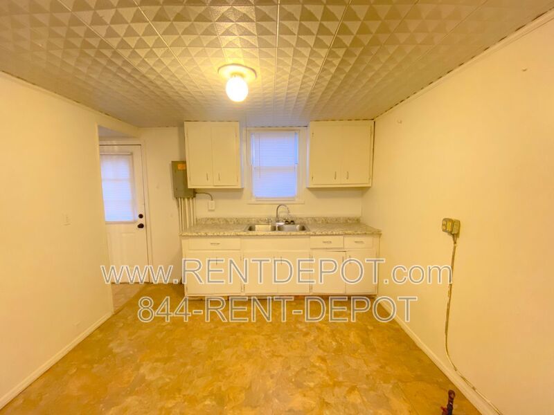 2 Bedroom/1 Bathroom House For Rent property image