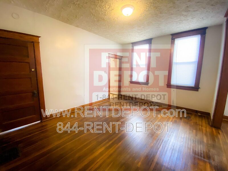 Updated 2-bedroom, 1-bath home property image