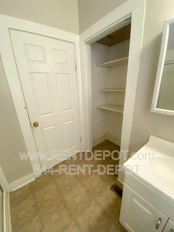 1-bedroom, 1-bathroom apartment property image