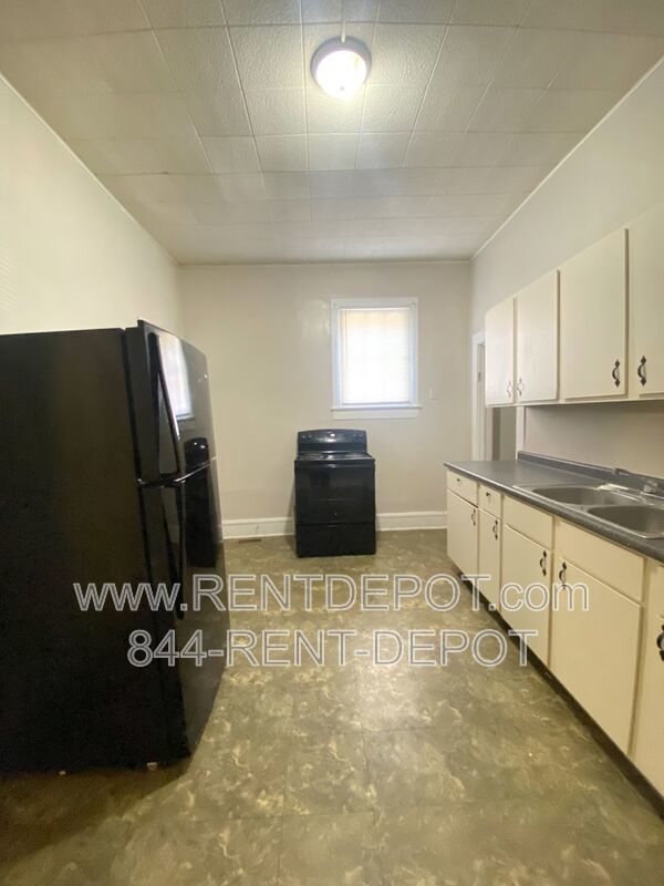 1-bedroom, 1-bathroom apartment property image