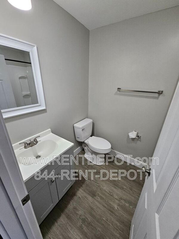 Charming 1 Bedroom, 1 Bath Rental property image