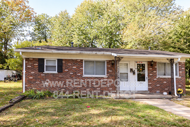 newly renovated 3-bedroom, 1-bath duplex property image