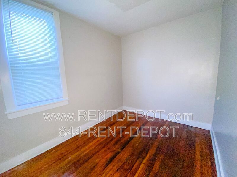 COMING SOON: 3 Bedroom/1 Bathroom House For Rent property image