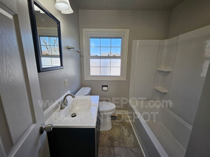 Newly Remodeled 2 Bedroom Home with Detached Garage – Move-In Ready! property image