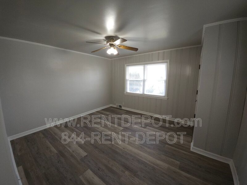 Updated 1 bed, 1 bath with partial basement property image
