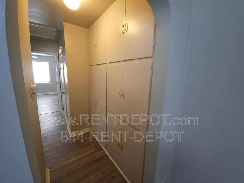 Updated 1 bed, 1 bath with partial basement property image