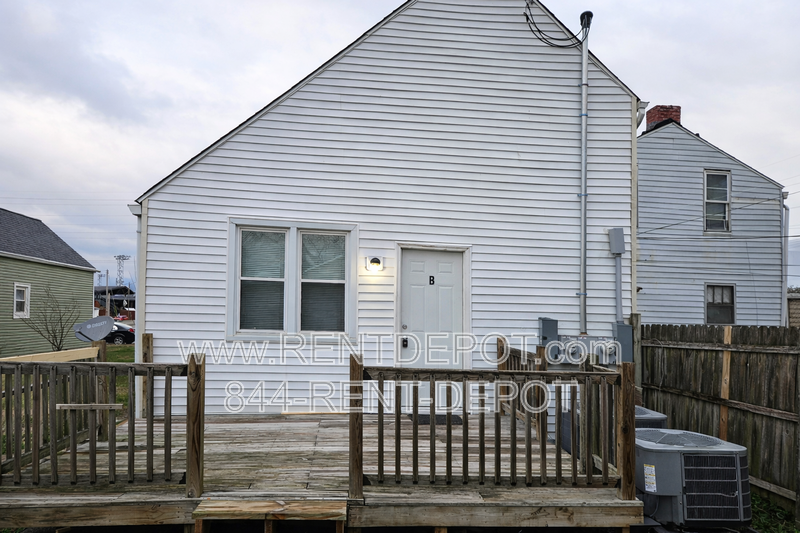 Pets allowed, Spacious 4 Bedroom, 2 Bath Home – Available Now property image