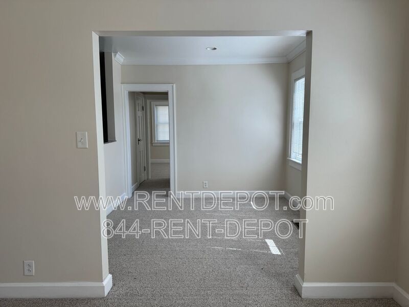 Rare Opportunity! Welcome to Alvord Blvd! property image