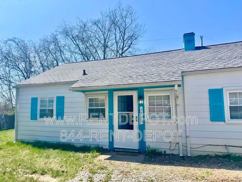 Updated 3 bedroom/1 bathroom house property image