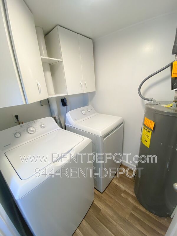 Quiet and Charming 2 bedroom 1 bath home. property image