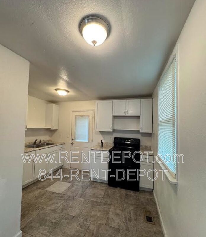 Cozy 2 Bedroom Home in Evansville property image