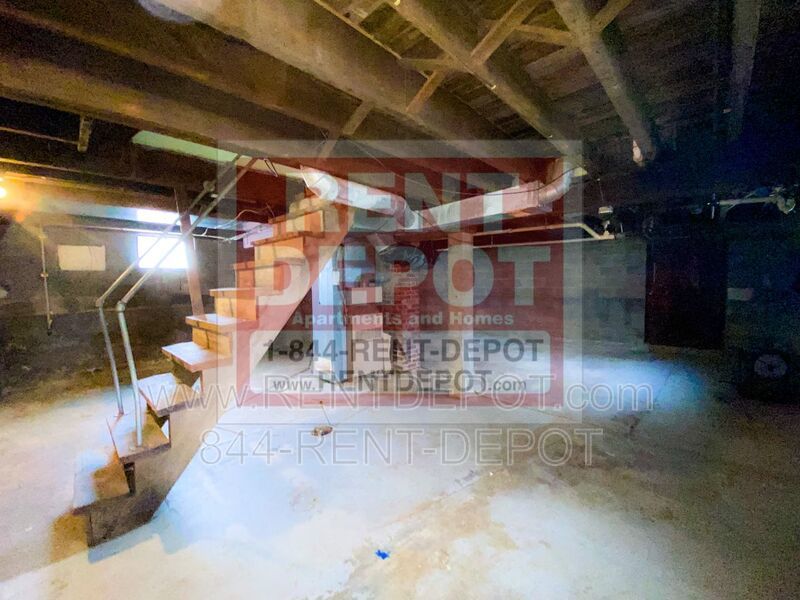 2 Bedroom Home with Basement & Bonus Space property image