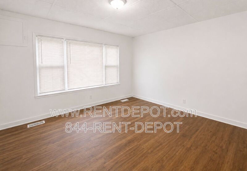 $150 off first month's rent and Free applications this week! Pets Allowed, Cozy 1-bedroom, 1-bath duplex property image