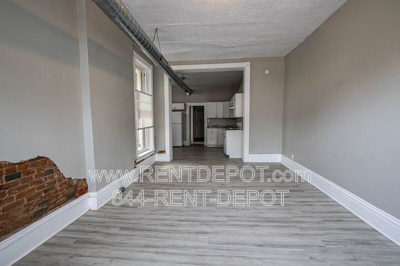 800 SE 2nd St Unit B property image