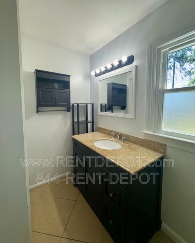 Move-In Ready 4 Bedroom, 2 Bath Rental property image