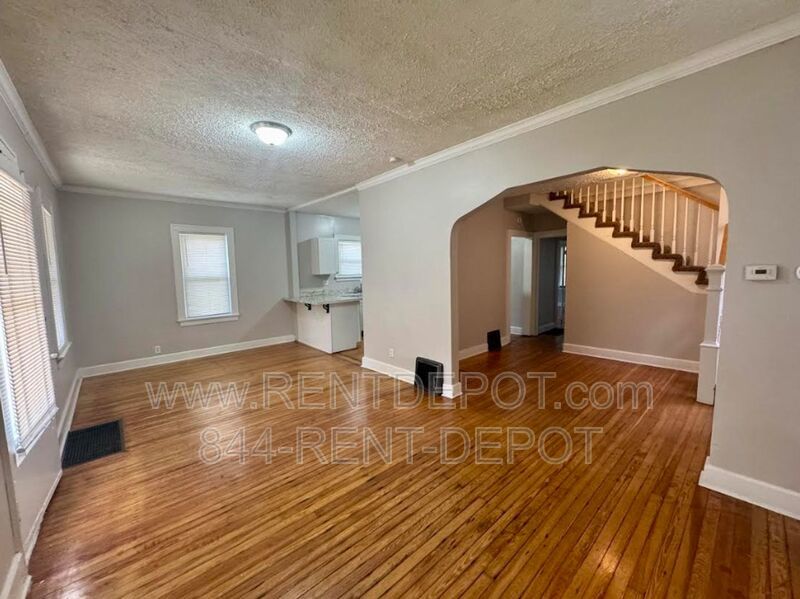 Updated 3 Bedroom/2 Bathroom House For Rent property image