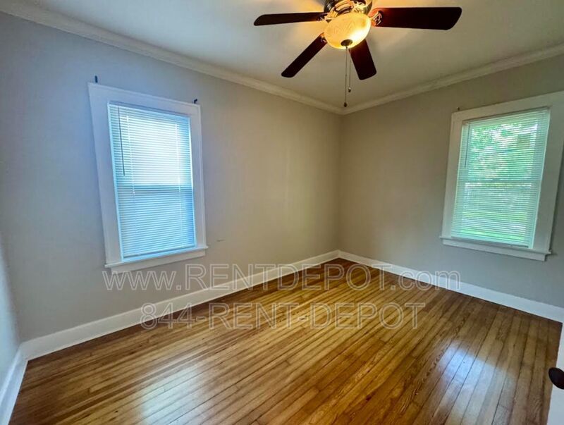 Updated 3 Bedroom/2 Bathroom House For Rent property image