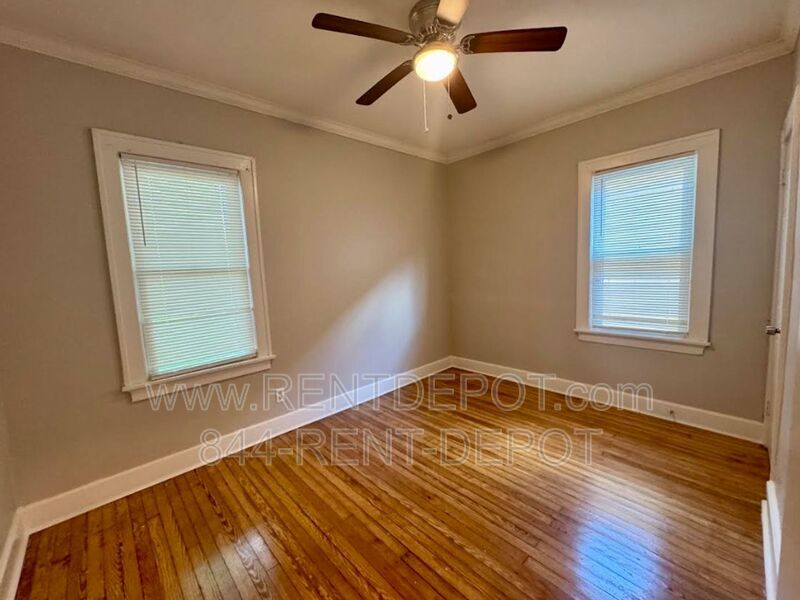 Updated 3 Bedroom/2 Bathroom House For Rent property image