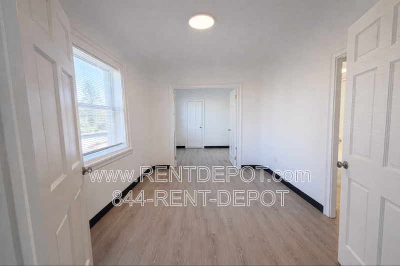 Free Applications this week! Haynies Corner Arts District, Remodeled Unit! Haynies Corner Arts District, Remodeled Unit! property image