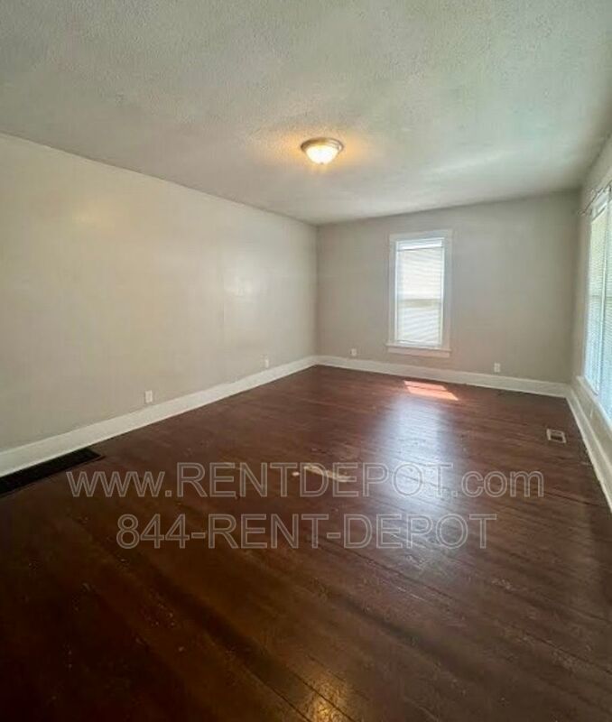 Large 4 Bedroom Home For Rent property image