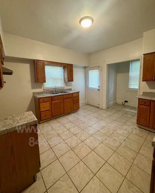 Large 4 Bedroom Home For Rent property image