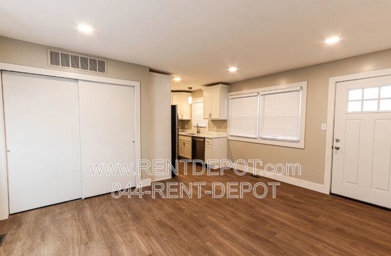 Free Applications this week! All new unit. Quartz countertops, white shaker cabinets, stainless appliances.... property image