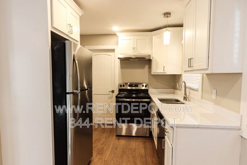 Free Applications this week! All new unit. Quartz countertops, white shaker cabinets, stainless appliances.... property image