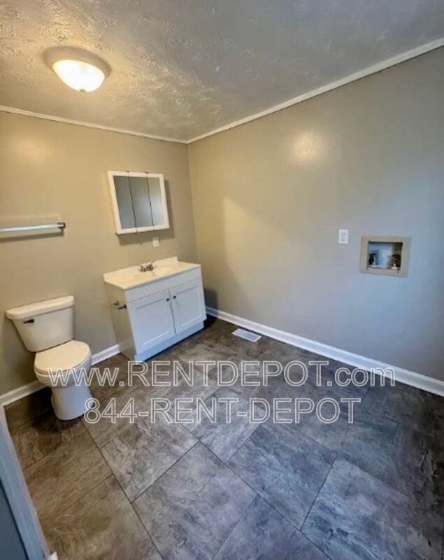Updated 3 Bedroom, 1 Bath Home with Spacious Backyard – Available Now property image