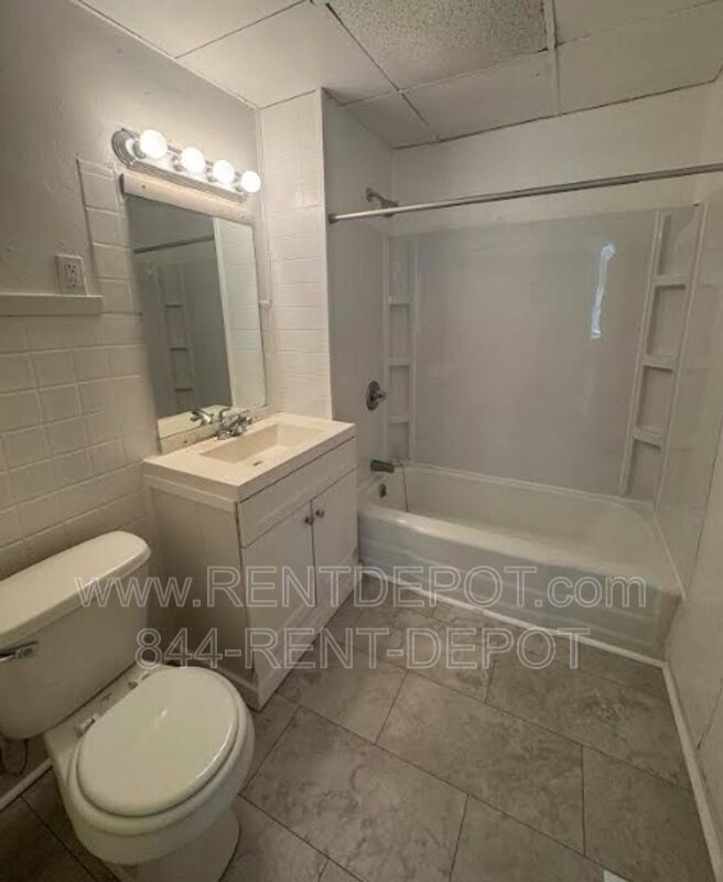 4 bed/2 bath with 3 car garage property image