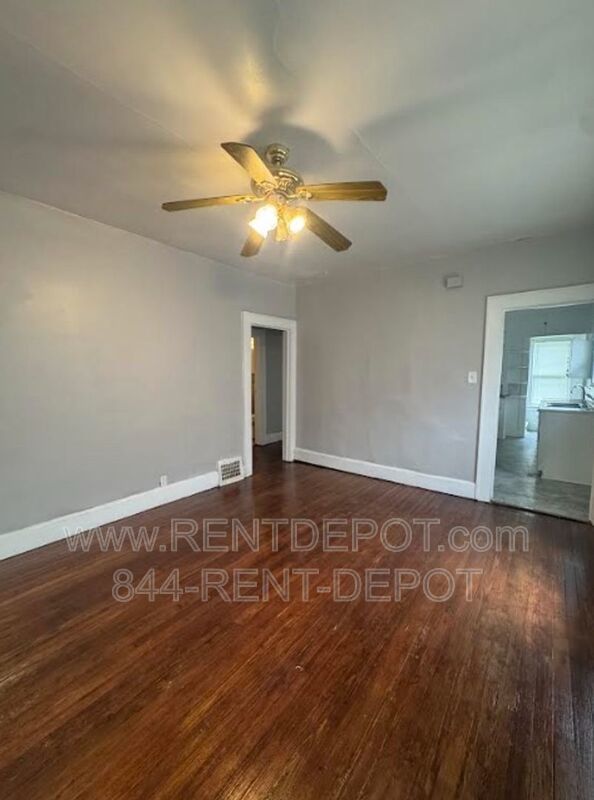 621 Covert Ave property image