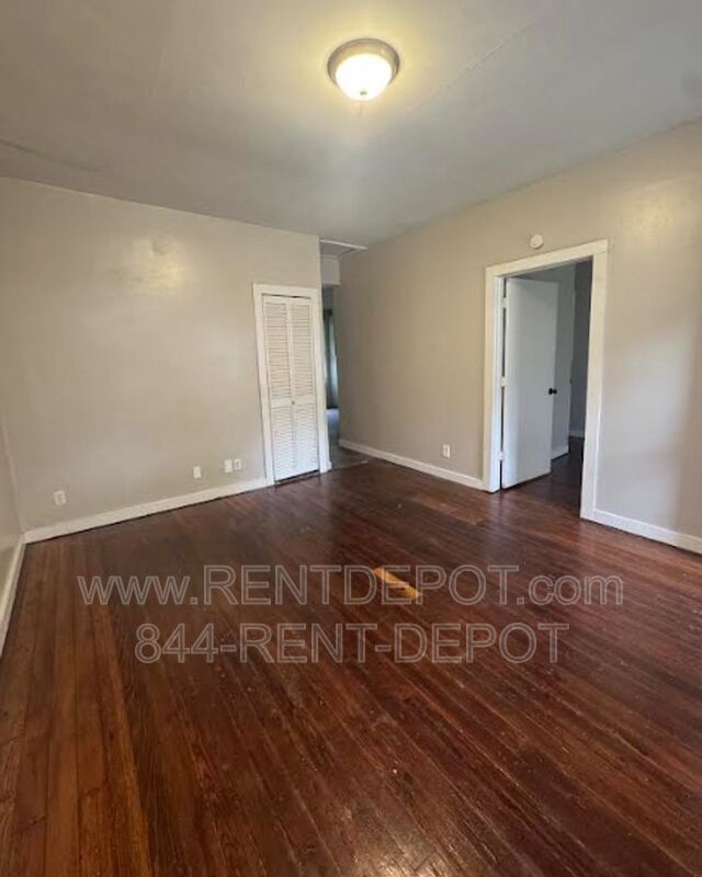 2 Bedroom with 1 car garage property image