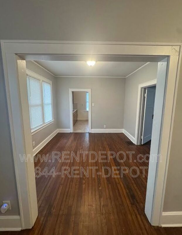 2 bedroom with basement and garage! property image