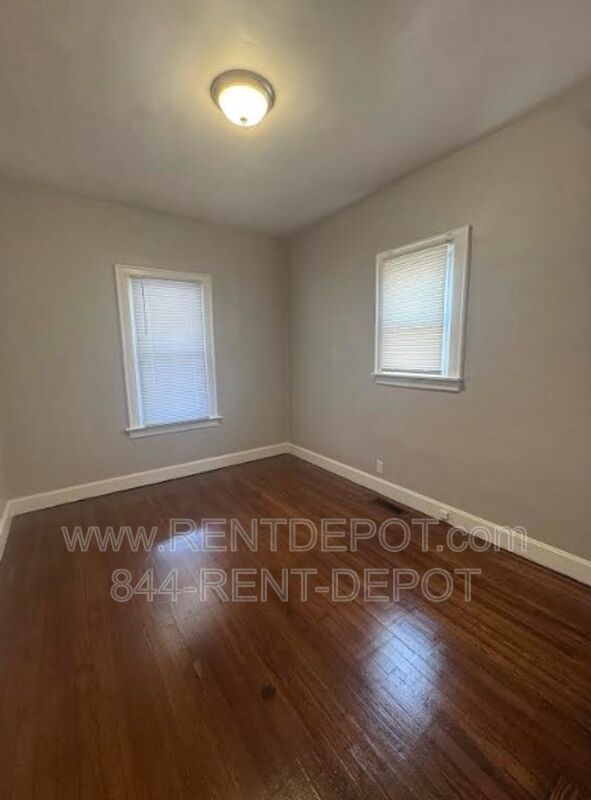 201 S Willow Rd property image