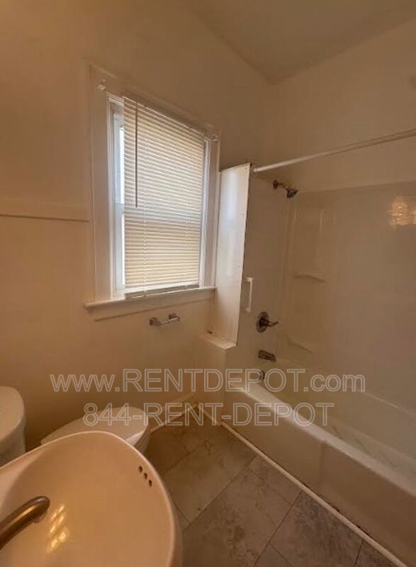 201 S Willow Rd property image