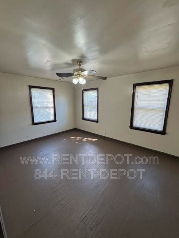 Newly Renovated 2-Bedroom Townhouse Near Schools & Highway Access! property image