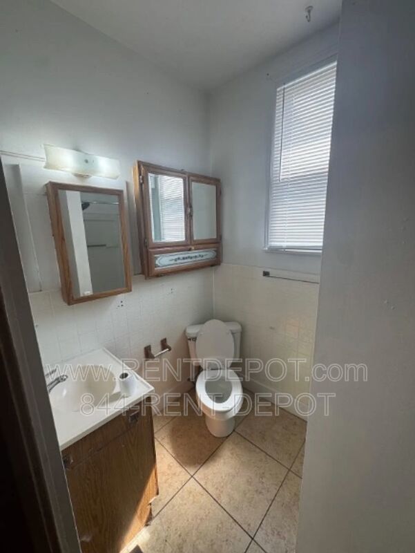 Updated 2-bedroom, 1-bath home property image