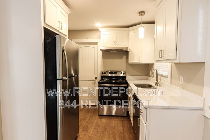 All new unit. Quartz countertops, white shaker cabinets, stainless appliances.... property image