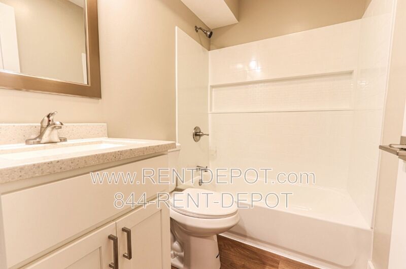 All new unit. Quartz countertops, white shaker cabinets, stainless appliances.... property image