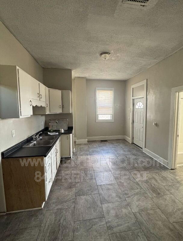Lovely 4-Bedroom Home property image